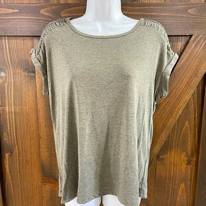 Rose & Olive Womens fashion Top Size M